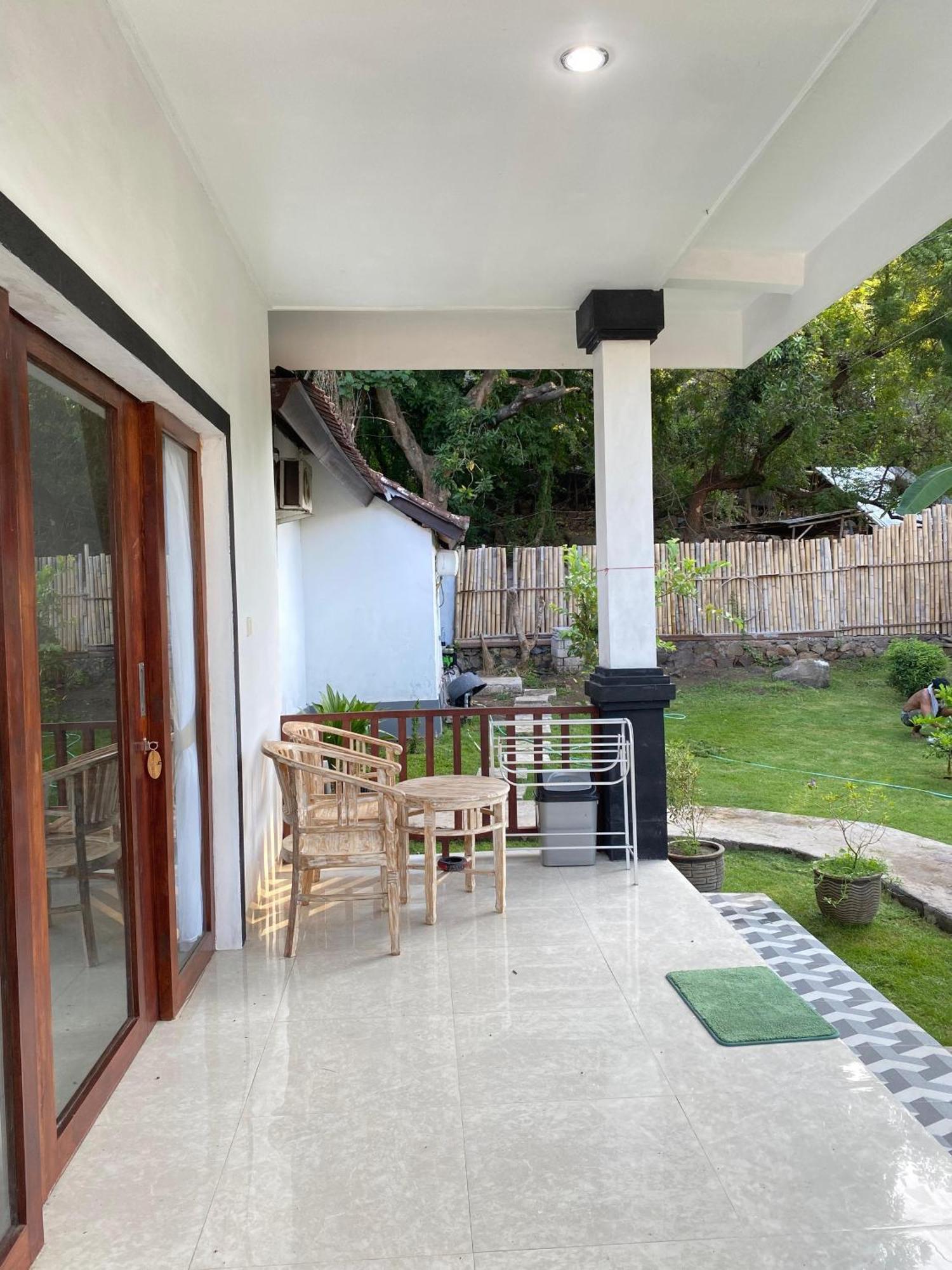 Coconut Beach Bungalows & Warung 2 آميدْ المظهر الخارجي الصورة