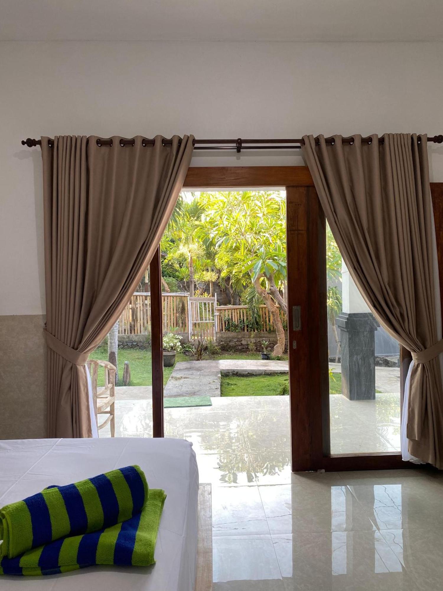 Coconut Beach Bungalows & Warung 2 آميدْ المظهر الخارجي الصورة